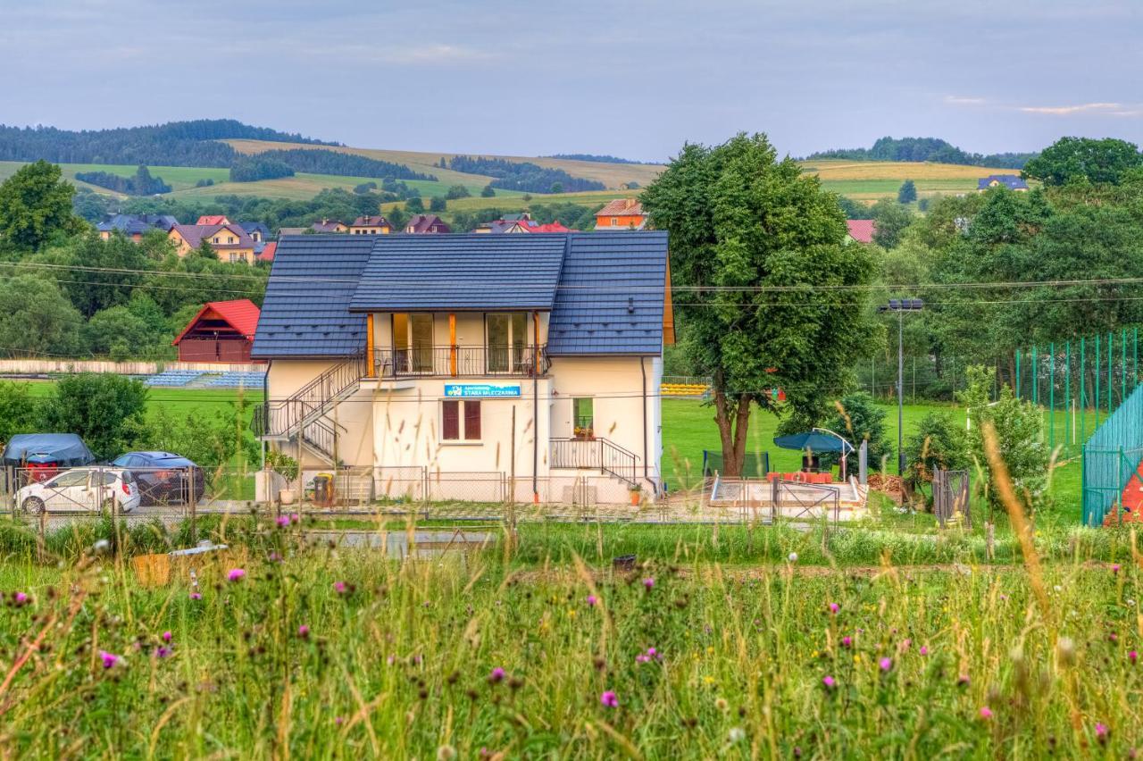 Stara Mleczarnia Apartman Tylicz Kültér fotó