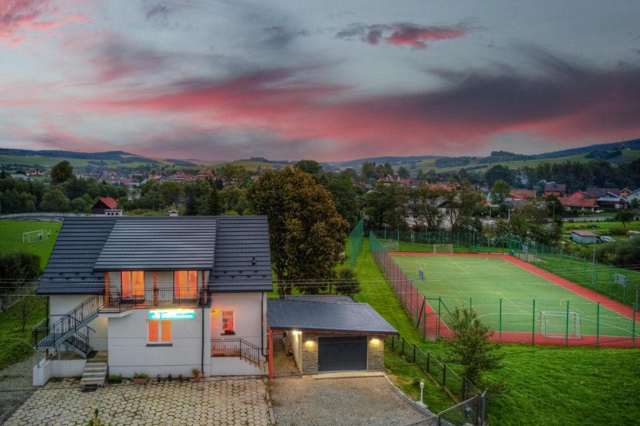Stara Mleczarnia Apartman Tylicz Kültér fotó