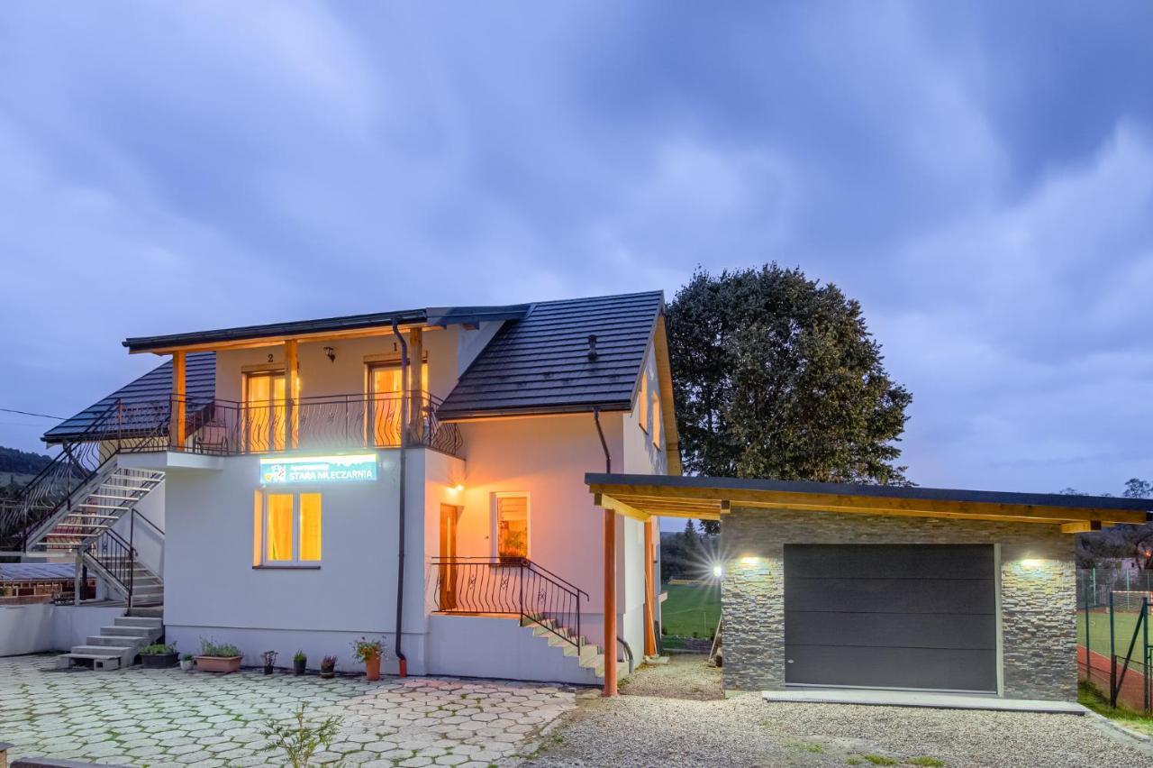 Stara Mleczarnia Apartman Tylicz Kültér fotó