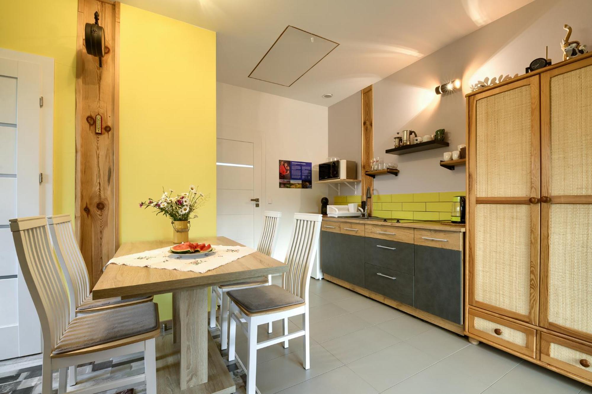 Stara Mleczarnia Apartman Tylicz Kültér fotó